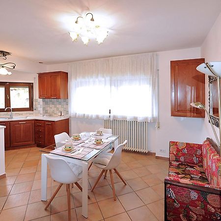 Appartamento Casa di Galdino e VittoriAnna LʼAquila Esterno foto
