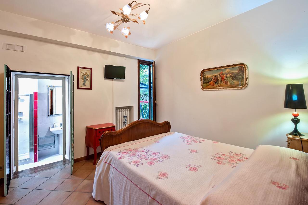 Appartamento Casa di Galdino e VittoriAnna LʼAquila Esterno foto
